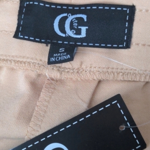 Oyster Guy Neutral Tan Jogger Sweatpants with Zip Close Pockets size Small - Picture 7 of 9